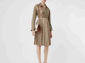 Burberry/巴宝莉 TB 小号专属标识双色帆布拼皮革锁扣包 80146401