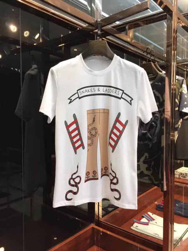 GUCCI古驰 2018 专柜在售 3D全景数码直喷蛇图案短袖T恤