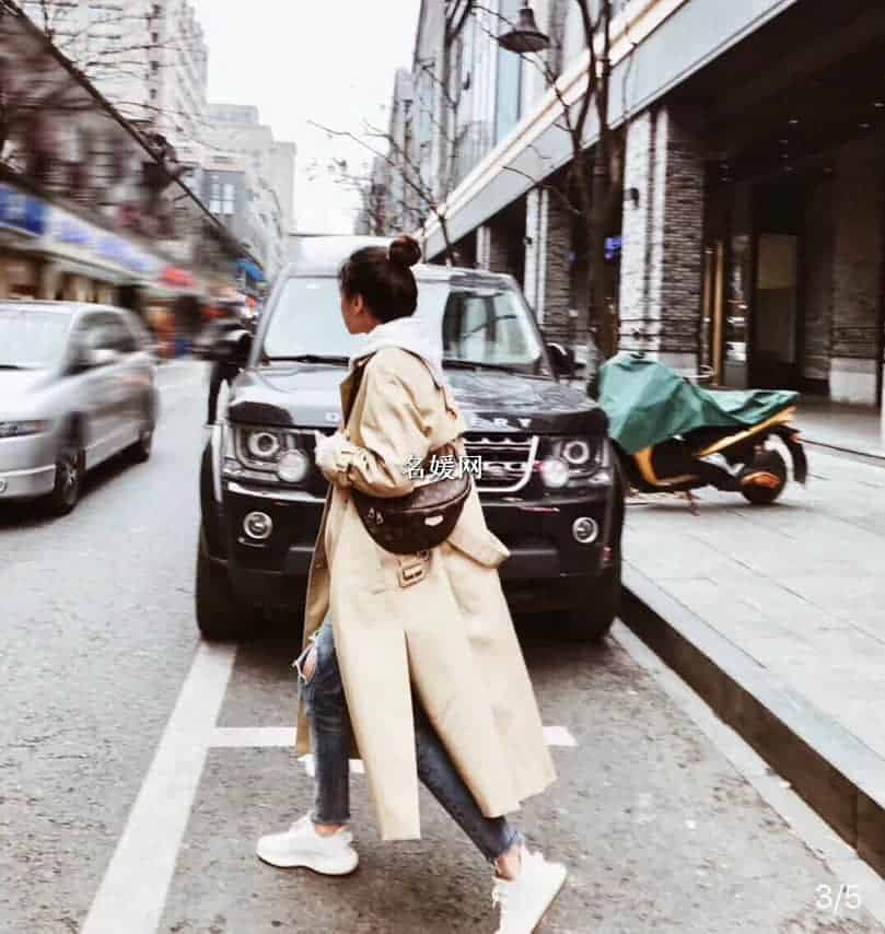 LV/路易威登 BUMBAG 情侣腰包新款老花胸包斜挎包M43644 明星同款