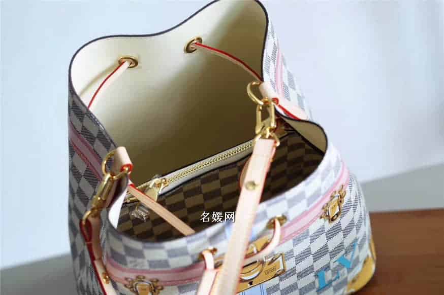 Louis Vuitton路易威登LV挂锁丝印图案 白格NeoNoe水桶包N41066