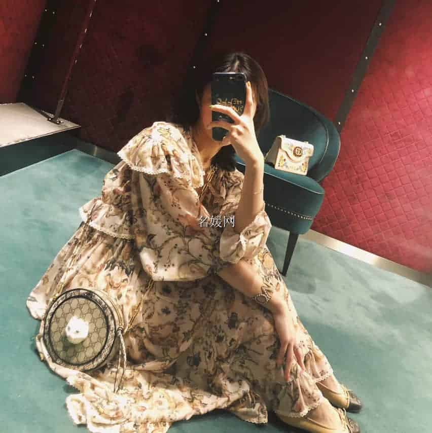 Gucci/古奇/古驰Patchwork猫咪蛇皮圆形包499823 96ICG 9747