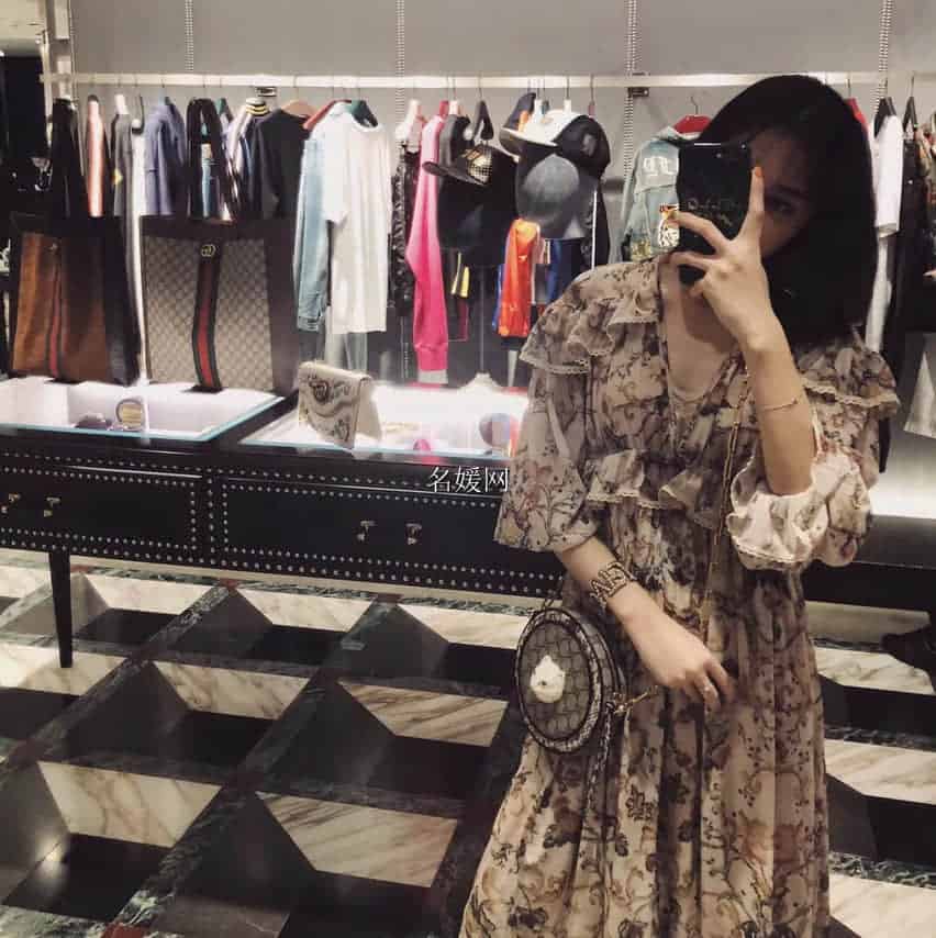 Gucci/古奇/古驰Patchwork猫咪蛇皮圆形包499823 96ICG 9747