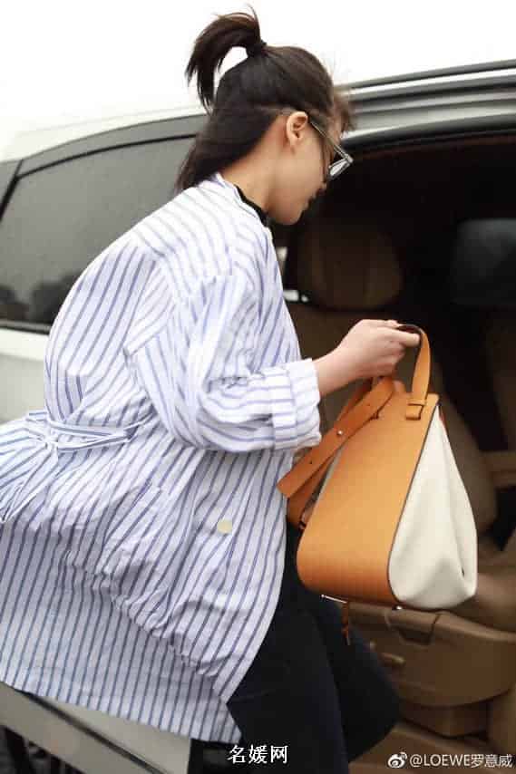 LOEWE罗意威 2018新款Hammock系列荔枝皮拼色手提包吊床包