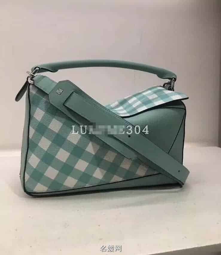 LOEWE罗意威 18新款Puzzle特别版 法式小格纹系列图案中号几何包 三色