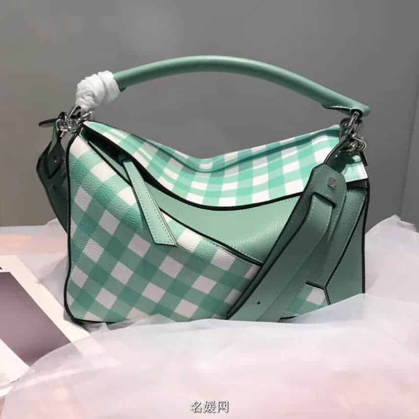 LOEWE罗意威 18新款Puzzle特别版 法式小格纹系列图案中号几何包 三色