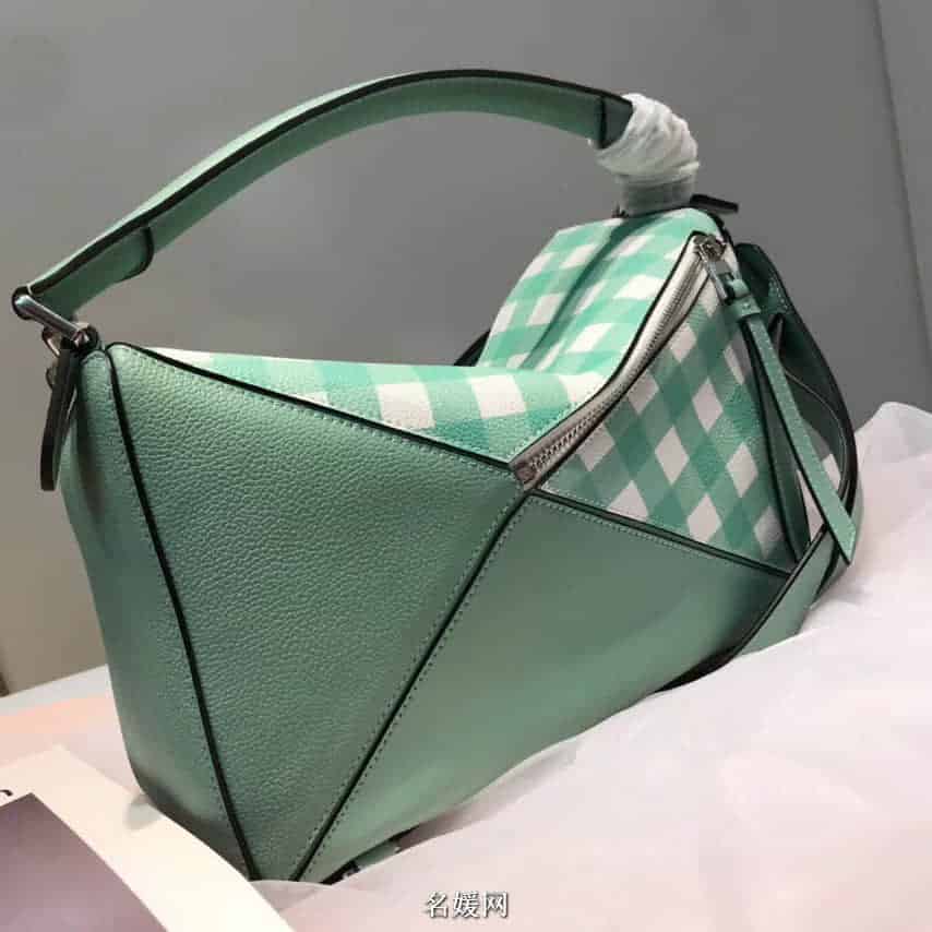 LOEWE罗意威 18新款Puzzle特别版 法式小格纹系列图案中号几何包 三色