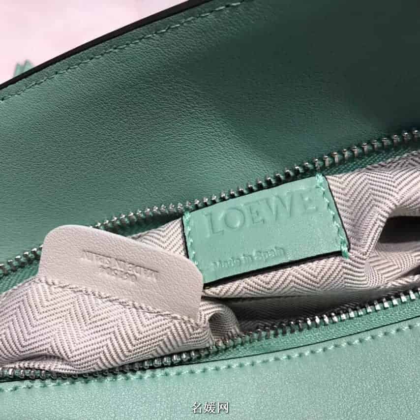 LOEWE罗意威 18新款Puzzle特别版 法式小格纹系列图案中号几何包 三色