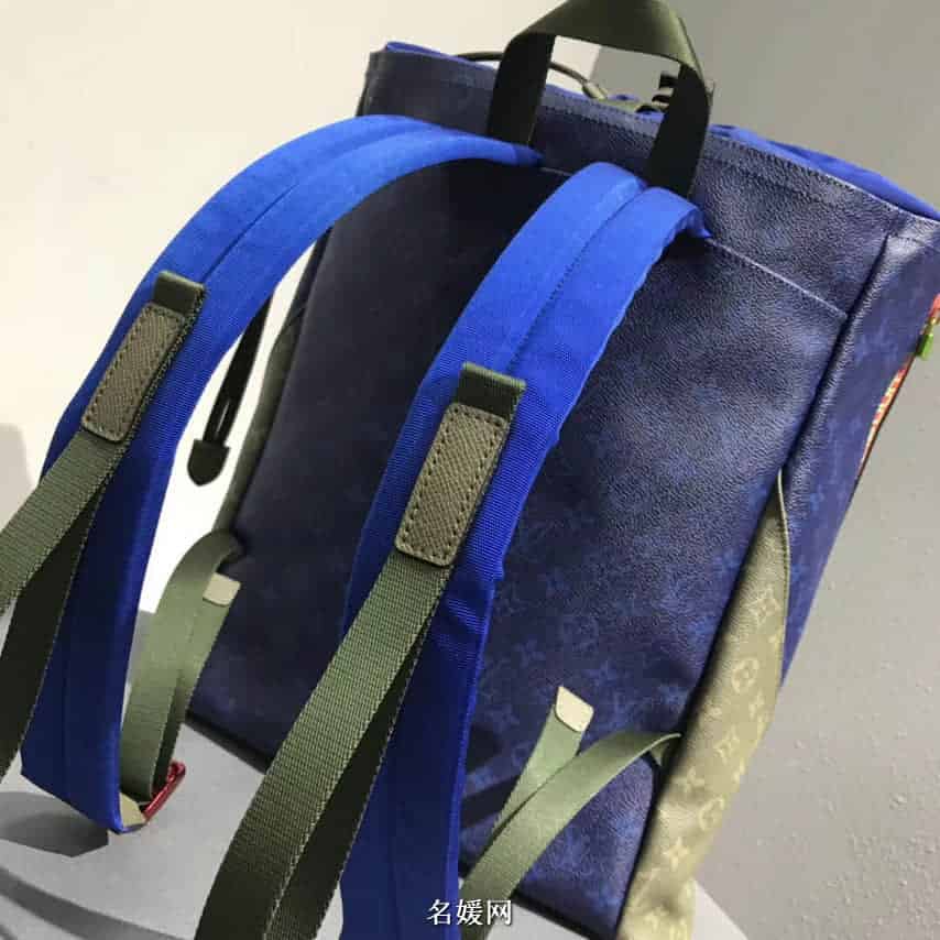 LV/路易威登 18ss新款 抽绳装饰 蓝色Backpack Outdoor双肩包 M43833
