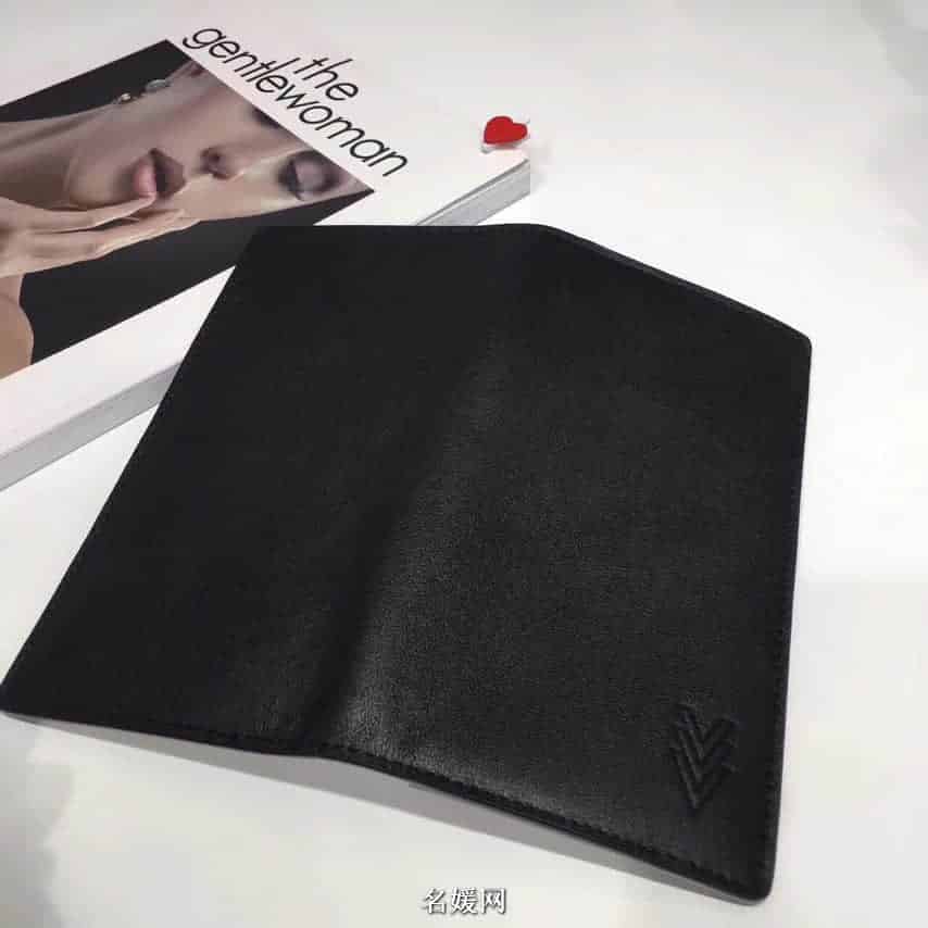 LV/路易威登 小牛皮 Ombre Brazza 长款对折钱夹M61195 M61196