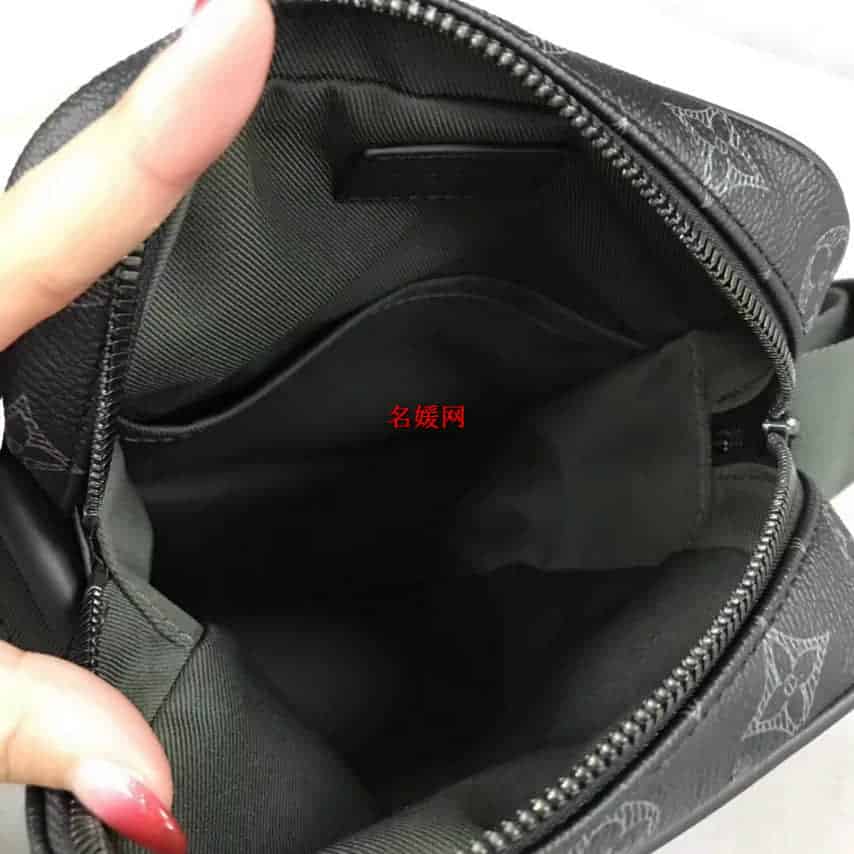 LV/路易威登 18新款 太阳花 Vivienne Danube PM 相机包 M43677