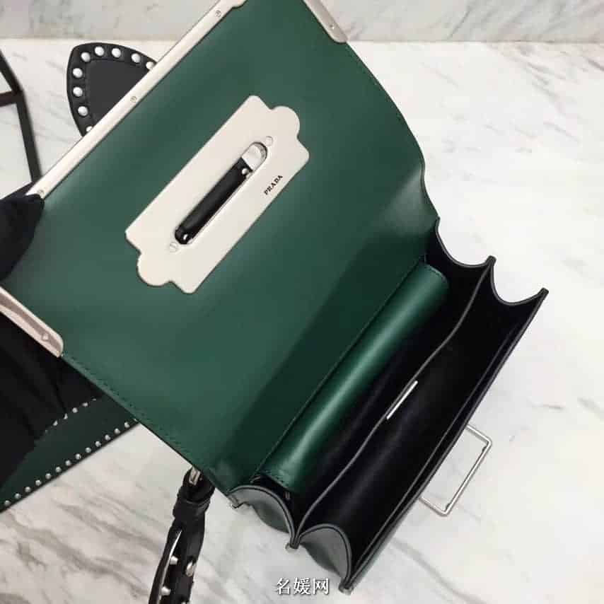 PRADA/普拉达 18新款铆钉装饰拼色 Cahier手袋  1BD045 七色