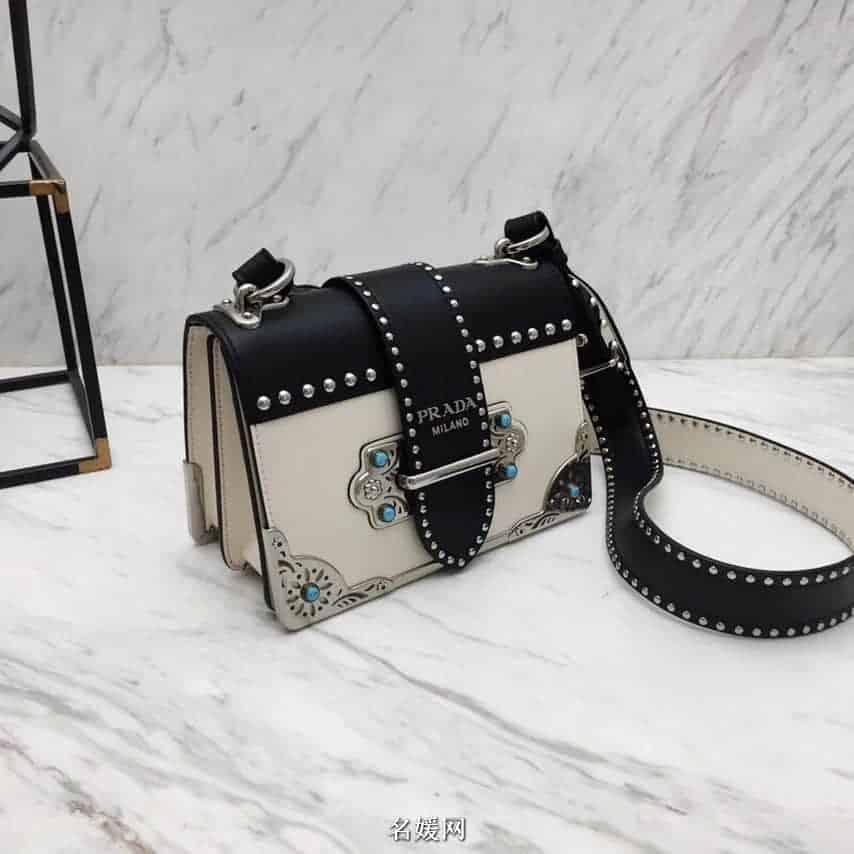 PRADA/普拉达 18新款铆钉装饰拼色 Cahier手袋  1BD045 七色