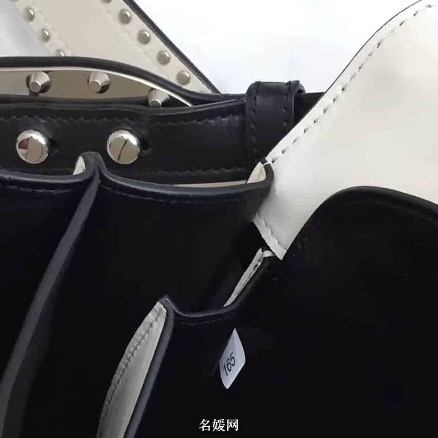 PRADA/普拉达 18新款铆钉装饰拼色 Cahier手袋  1BD045 七色