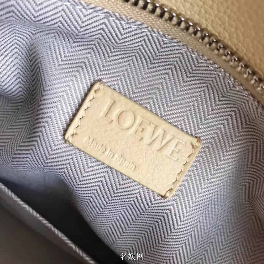 LOEWE罗意威 18新款 Puzzle 彩色糖果最新特别版几何包