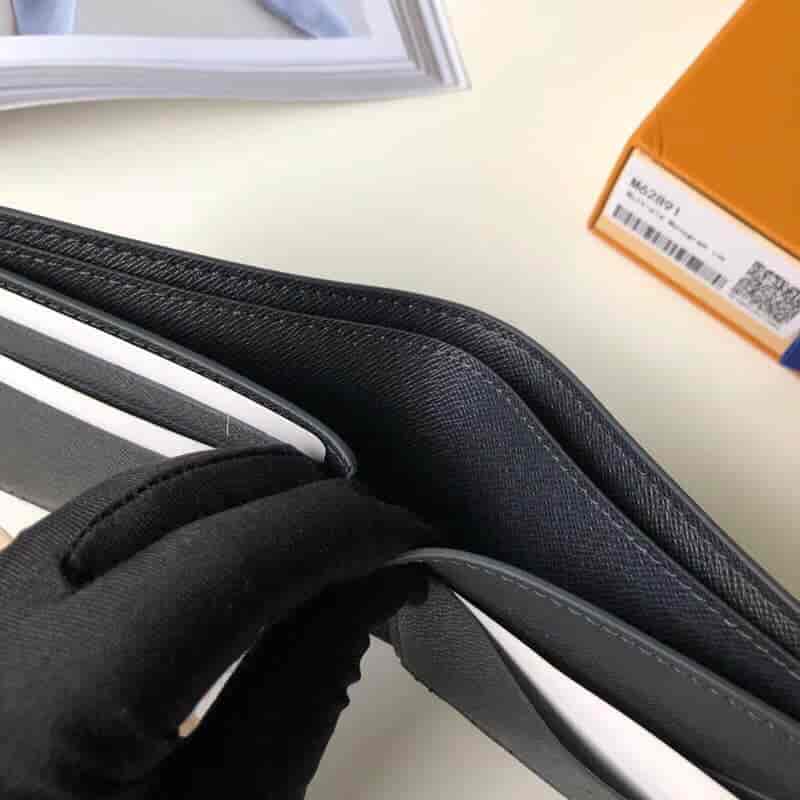 LV/路易威登 18新款 倒转标志Upside Down Multiple錢包M62891