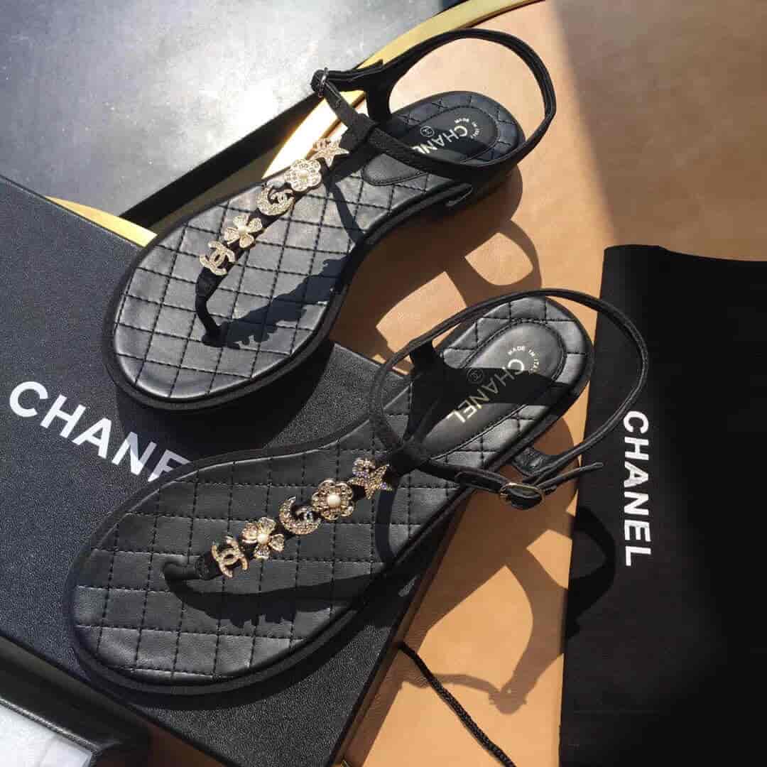 Chanel/香奈儿 18ss春夏新款 经典菱格垫脚凉鞋