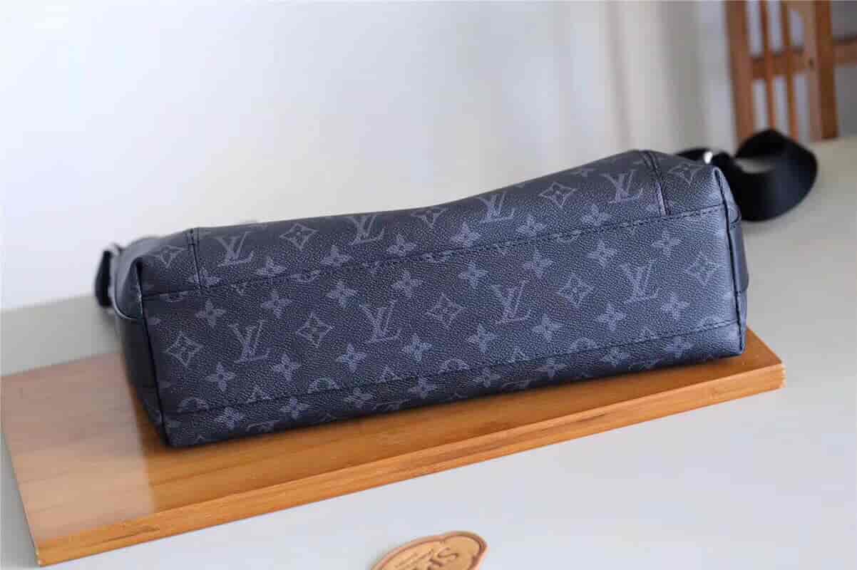 LV/路易威登 18新款 Odyssey邮差包 M44223 M44224