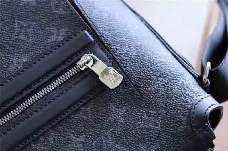 LV/路易威登 18新款 Odyssey邮差包 M44223 M44224