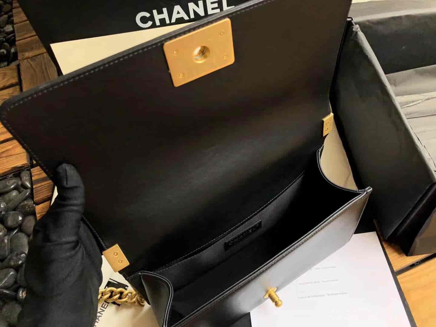 Chanel/香奈儿 18新款 黑色小牛皮V型金扣链条单肩包斜挎包 67086