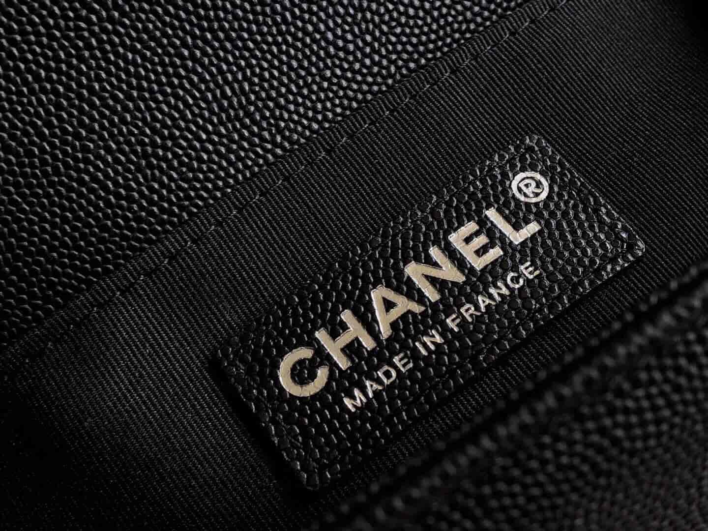 Chanel/香奈儿18新款Leboy25黑色小球纹V型银扣女包 67086