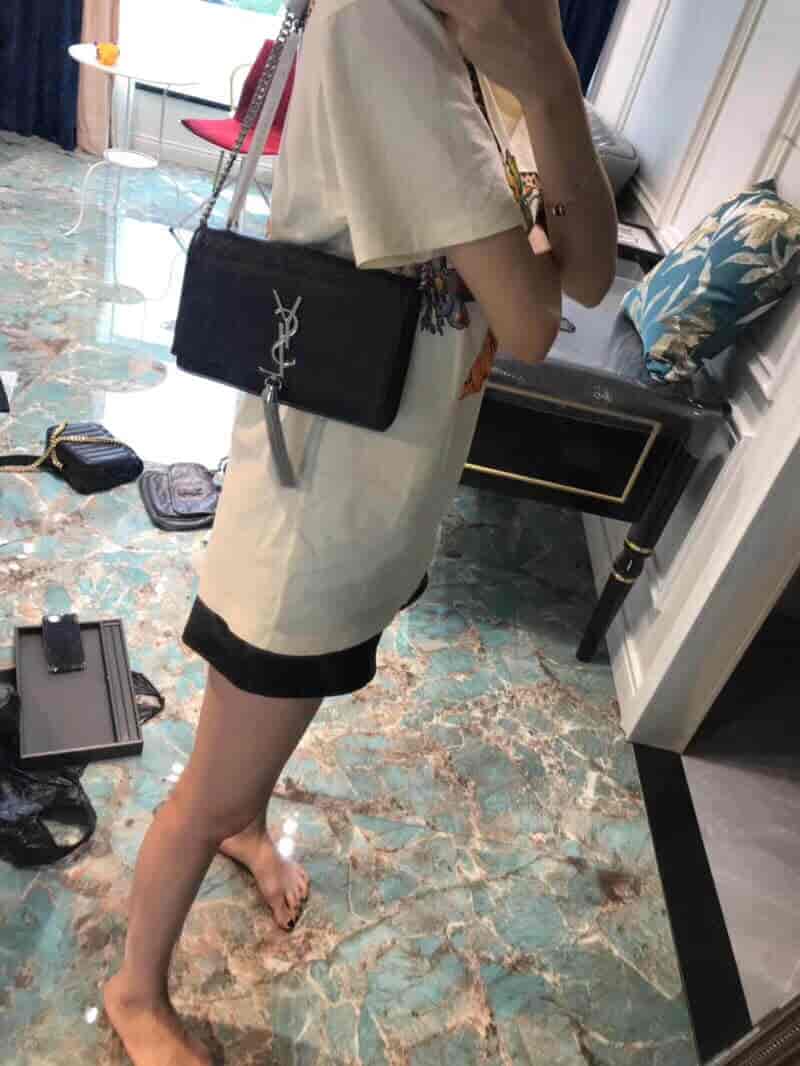YSL/圣罗兰 18ss新款 鱼子酱流苏款斜挎包 474366