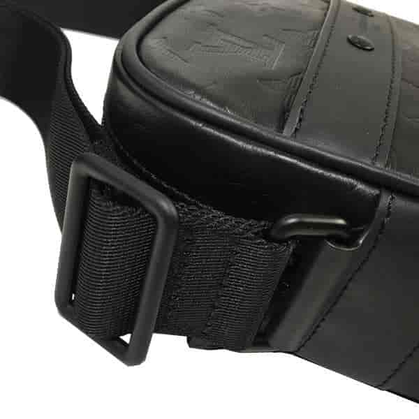 LV/路易威登 18ss新款 全皮压花Danube男士挎包相机包 M43681