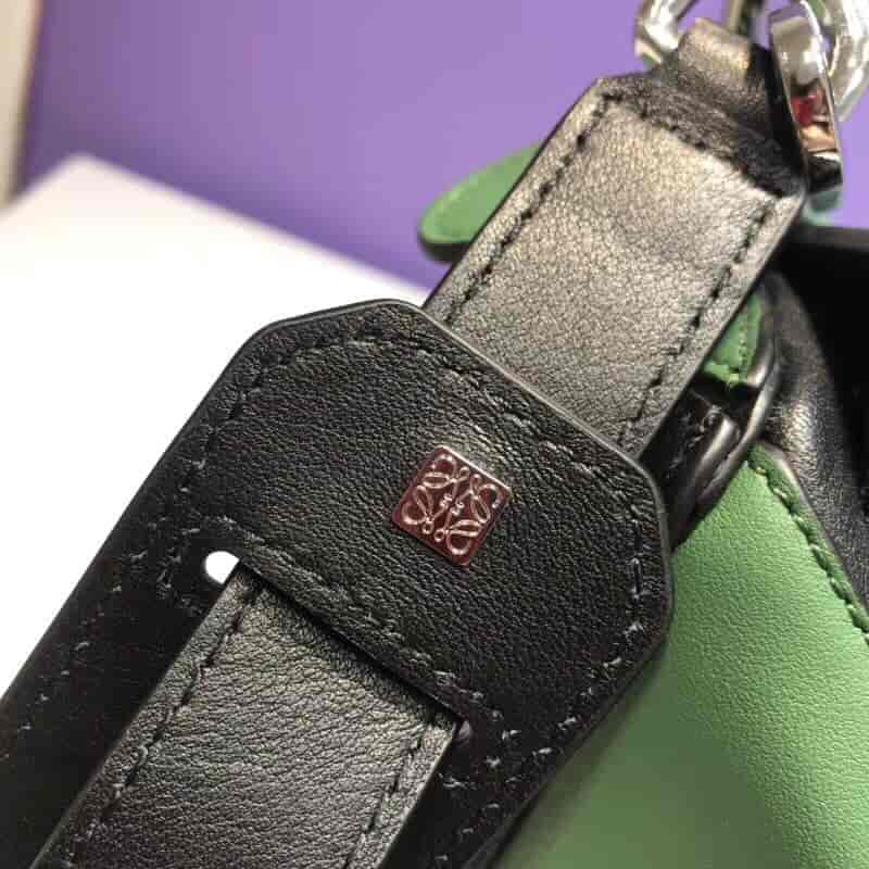 LOEWE/罗意威 Puzzle Bag Forest Green/White/Black