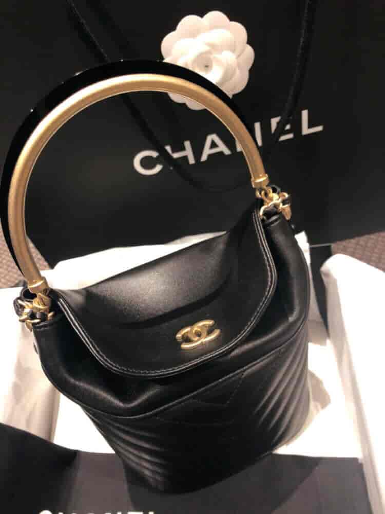 Chanel/香奈儿 18年秋冬新款vintage bucket汉堡系列水桶包