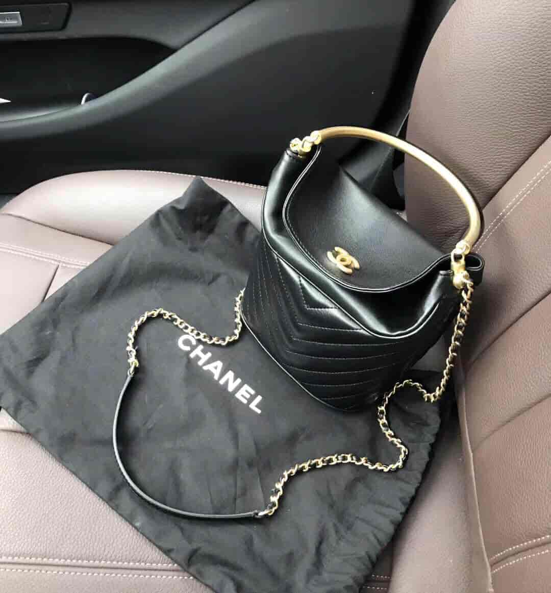 Chanel/香奈儿 18年秋冬新款vintage bucket汉堡系列水桶包