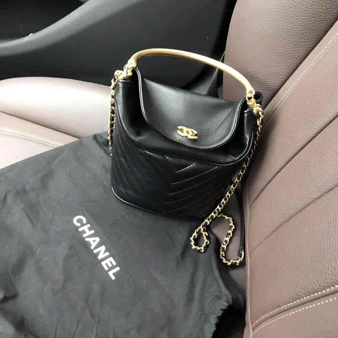 Chanel/香奈儿 18年秋冬新款vintage bucket汉堡系列水桶包