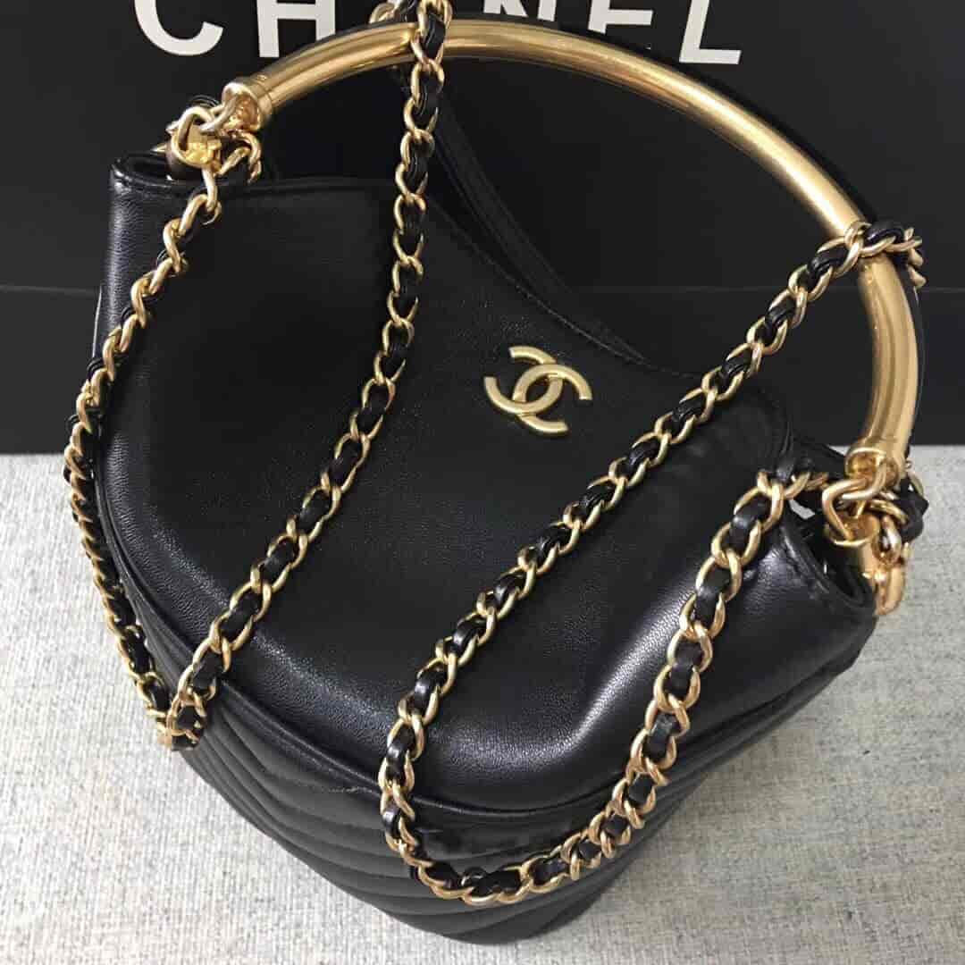 Chanel/香奈儿 18年秋冬新款vintage bucket汉堡系列水桶包