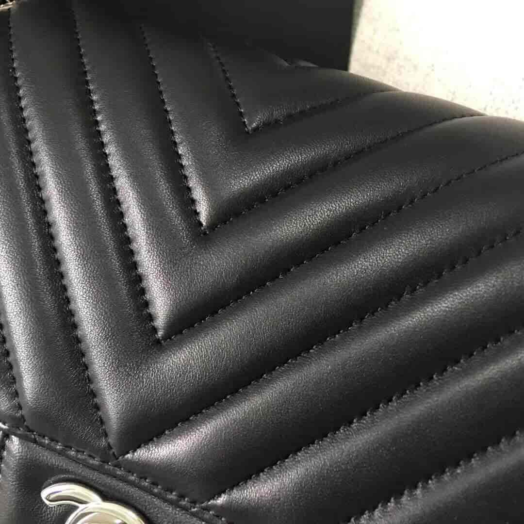 Chanel/香奈儿 经典款cf v纹原厂羊皮25CM中号链条单肩斜挎包