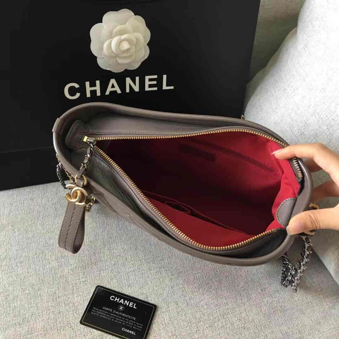 Chanel/香奈儿18年新款大象灰GABRIELLE中号流浪包 新色