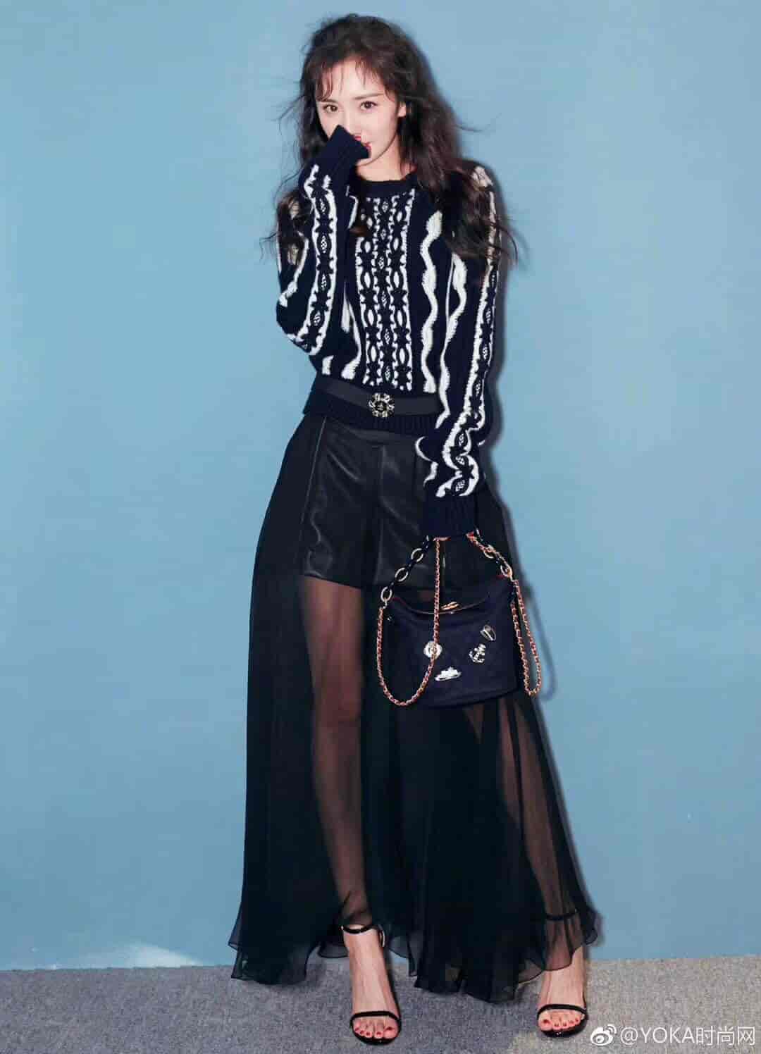 Chanel香奈儿 18年限量版汉堡系列海军蓝徽章水桶包