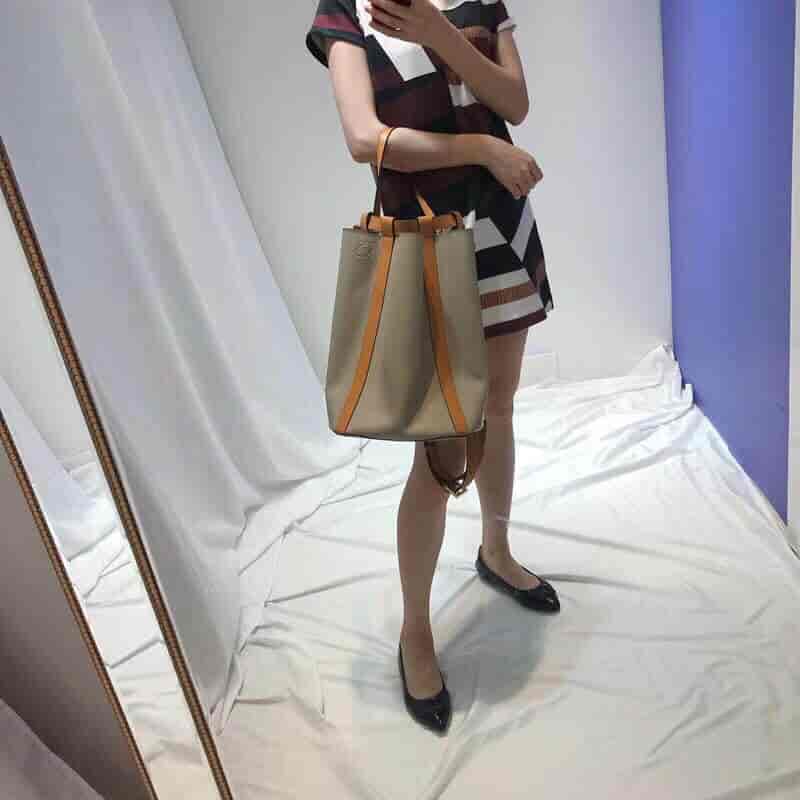 LOEWE/罗意威MIDNIGHT BACKPACK 水桶包 0311款