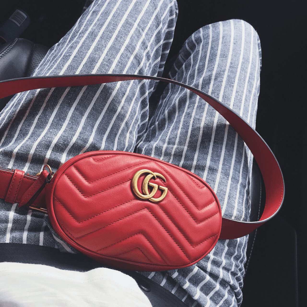 Gucci/古奇 GG Marmont系列绗缝皮革腰包 476434