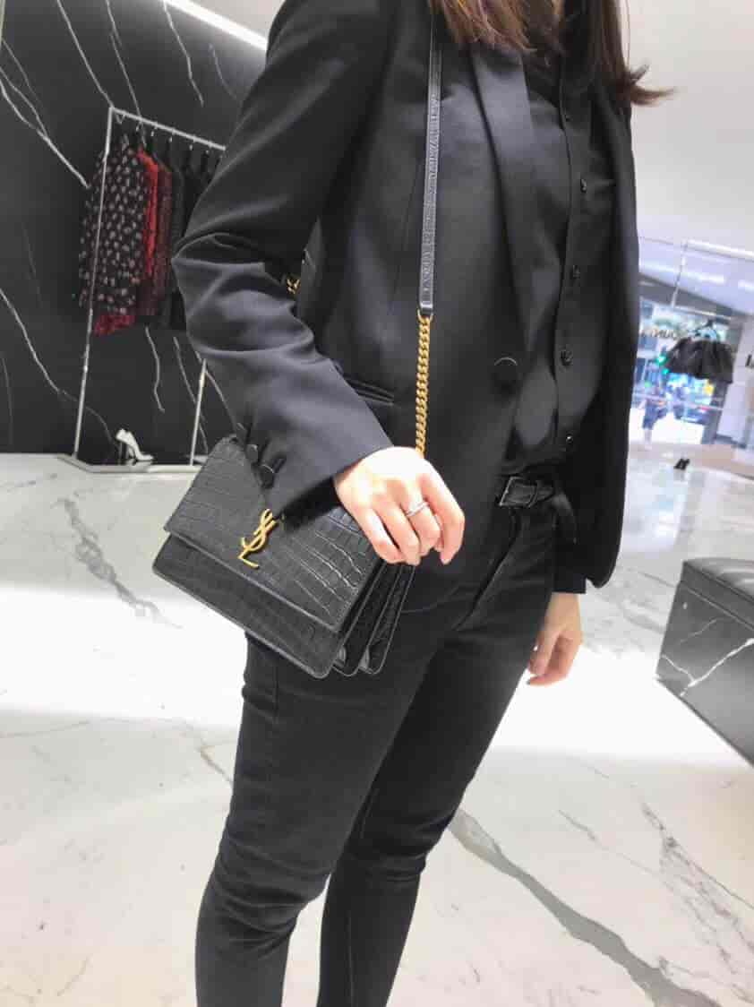 圣罗兰/ysl SUNSET小号压花鳄鱼纹翻盖包 515822