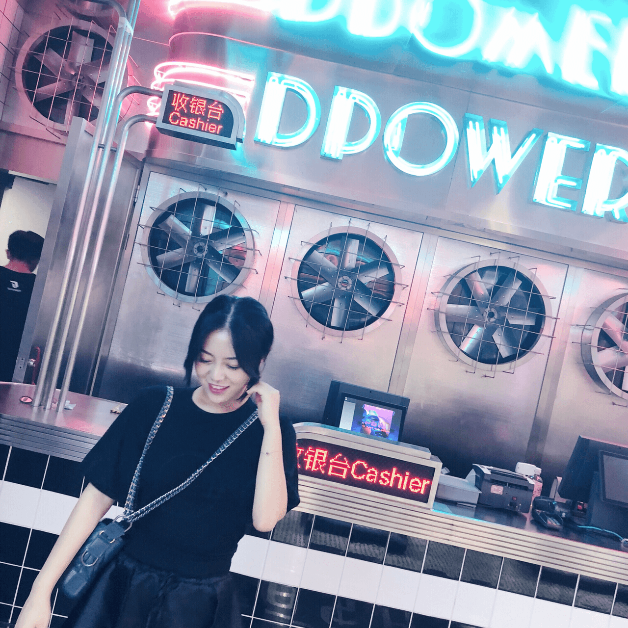 ?香奈儿Chanel 18秋冬新款 V纹 GABRIELLE 小号流浪包 ?