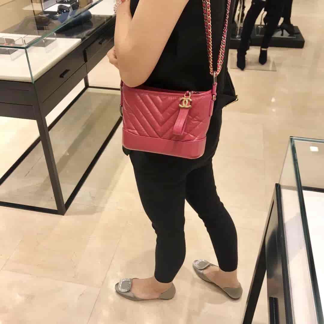 ?香奈儿Chanel 18秋冬新款 V纹 GABRIELLE 小号流浪包 ?