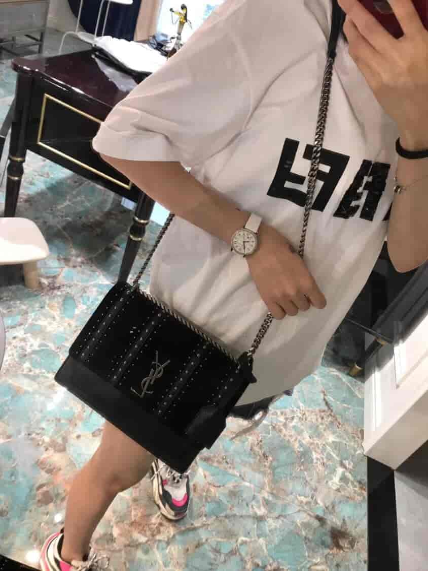 圣罗兰ysl SUNSET 中号饰钉黑色真皮麂皮包 470426