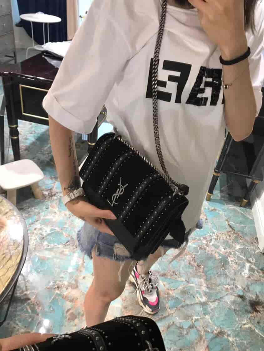 圣罗兰ysl SUNSET 中号饰钉黑色真皮麂皮包 470426