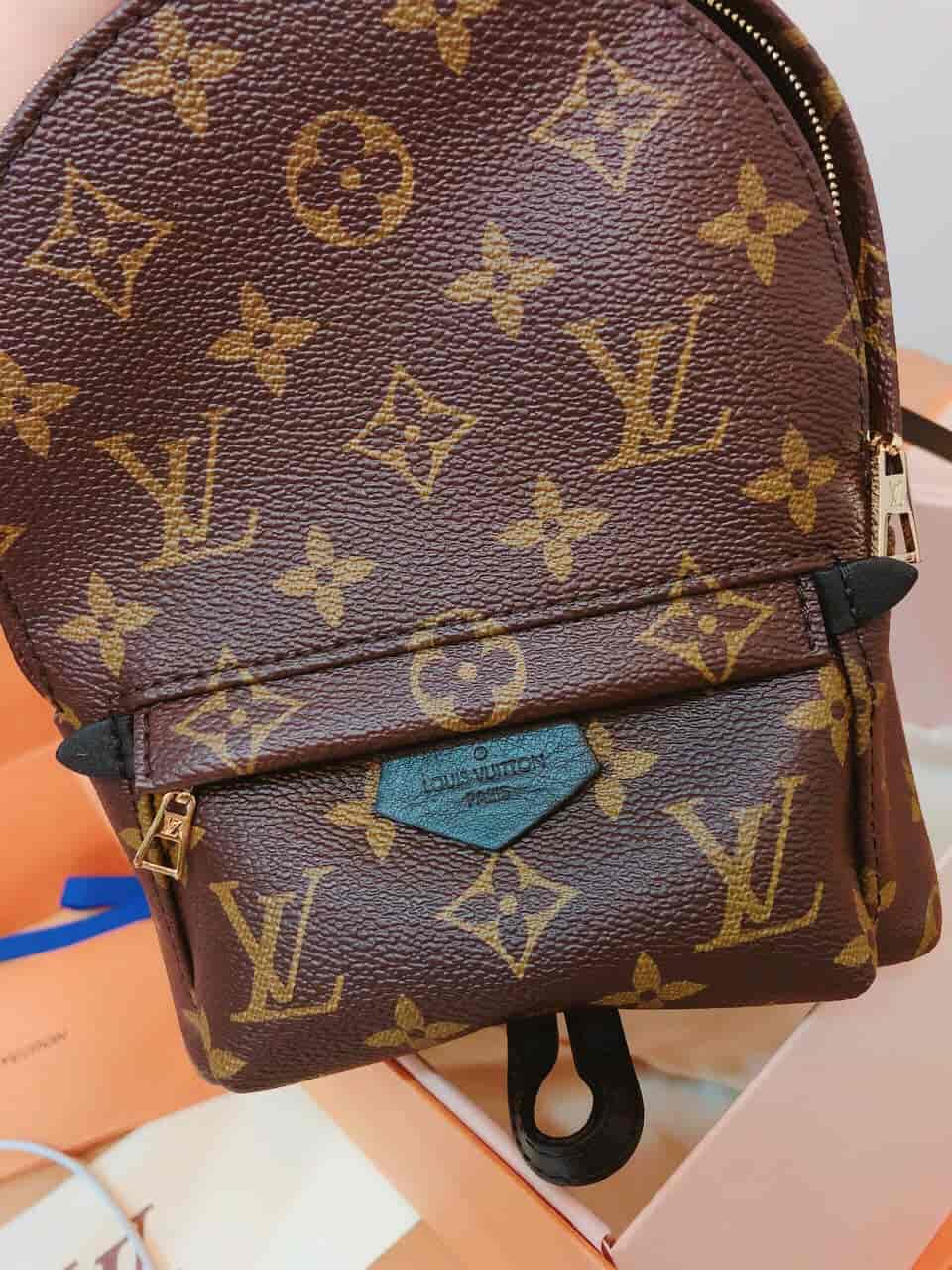 LV小书包 Louis Vuitton mini backpack 上身穿搭