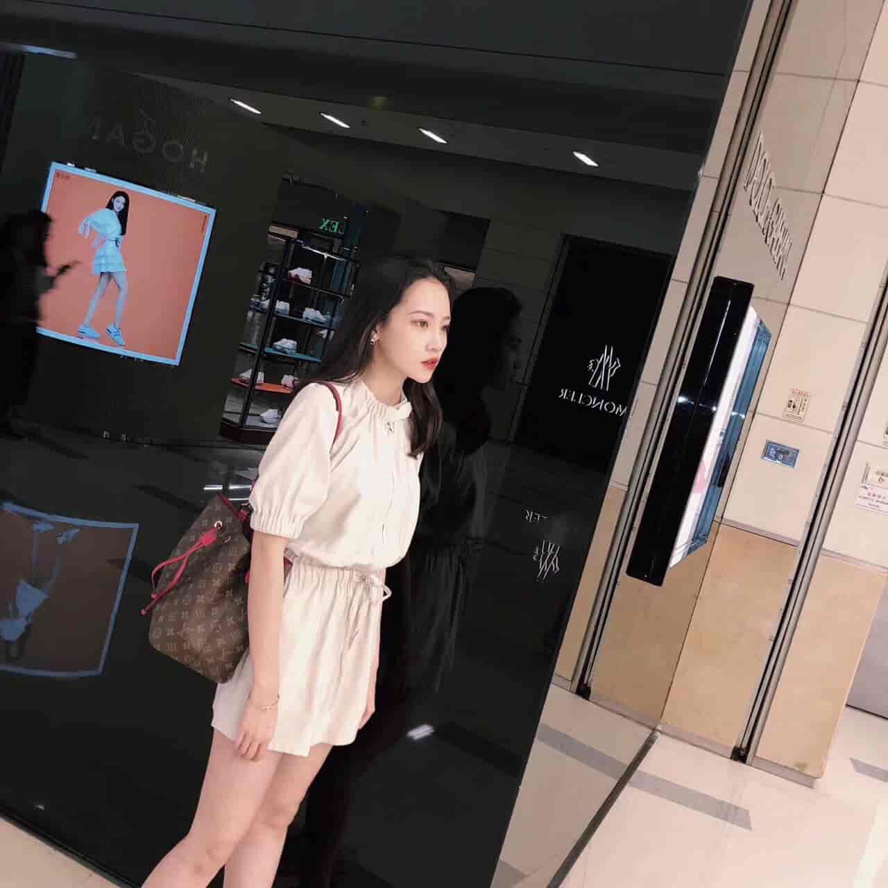 ?入手第一个奢侈品包丨是Lv水桶包NOENOE