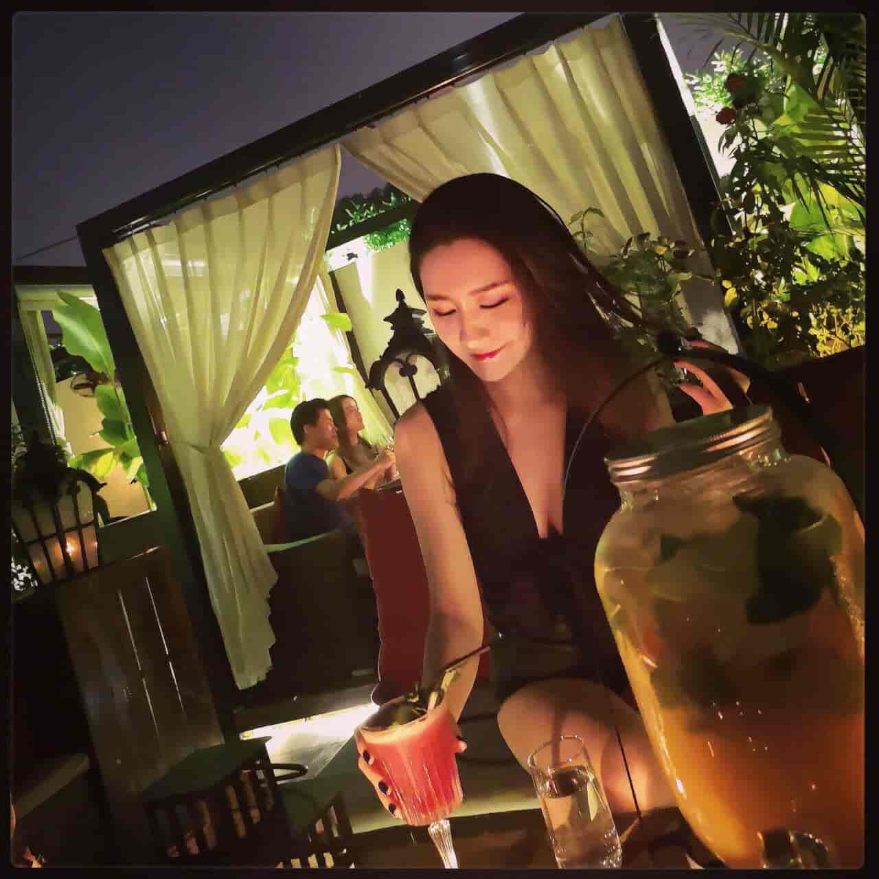 Rong Bar打卡| 北京网红店探店| 每日穿搭