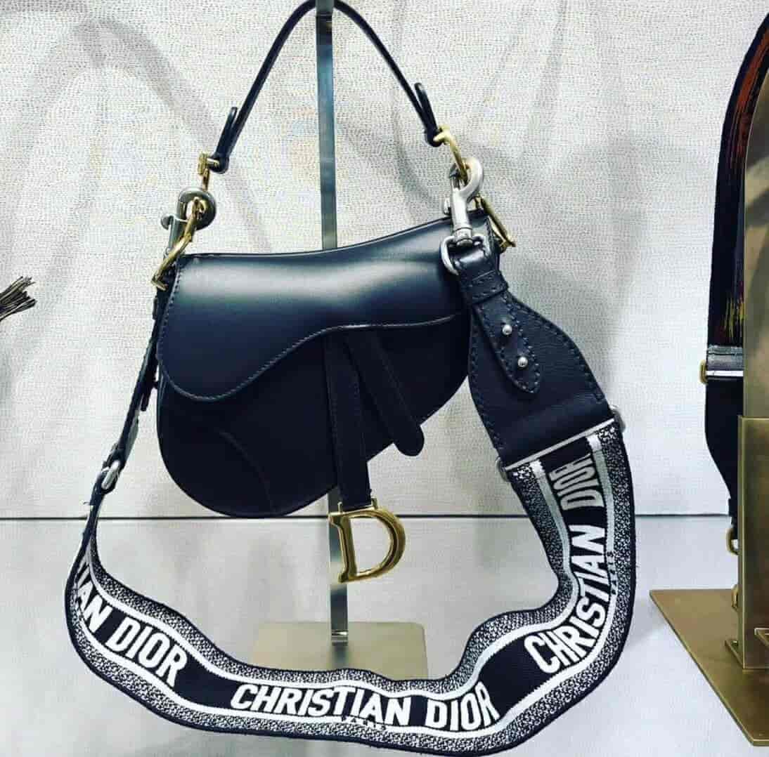 Dior/迪奥 SADDLE小牛皮手提马鞍包 M0446