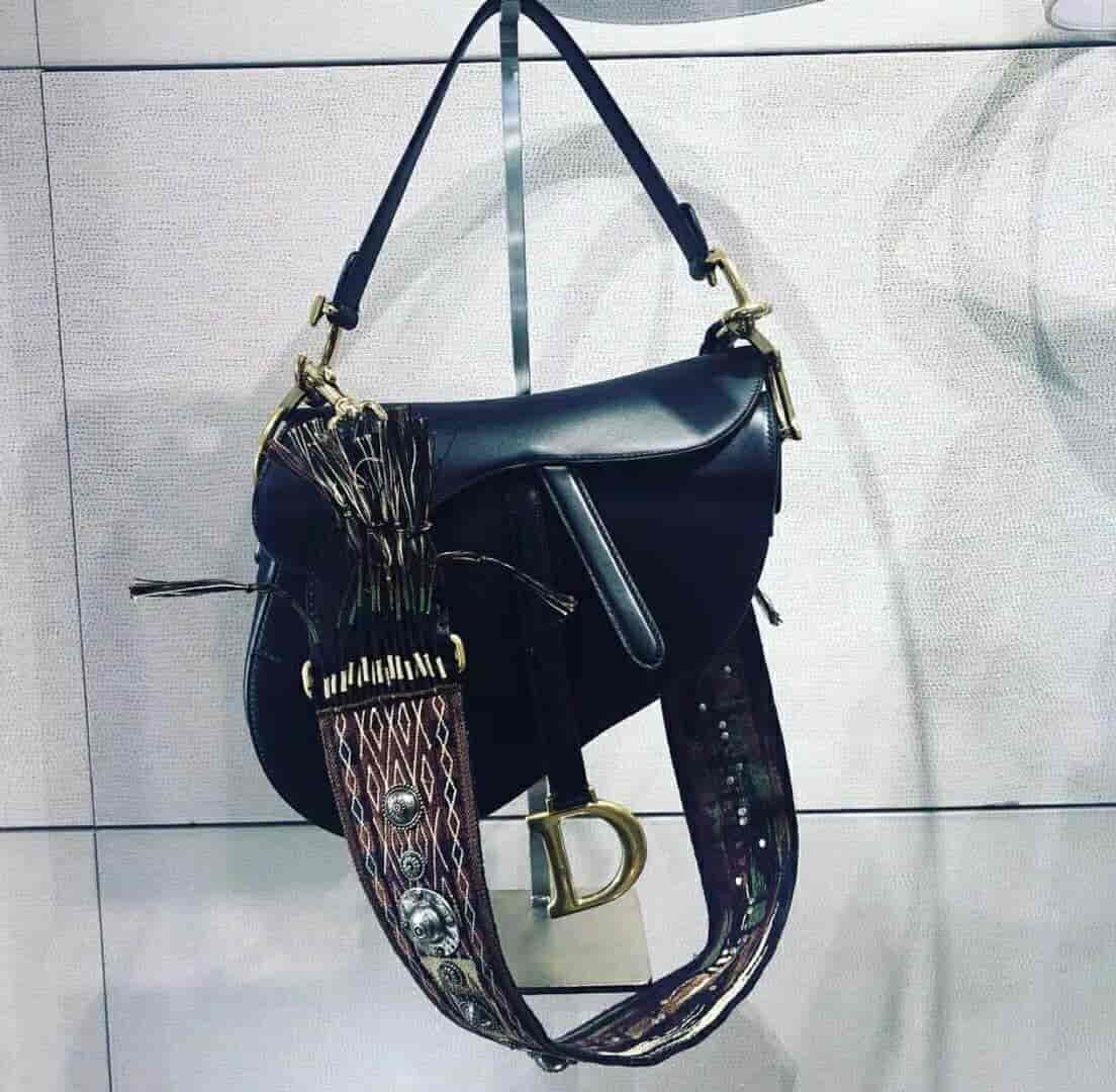 Dior/迪奥 SADDLE小牛皮手提马鞍包 M0446