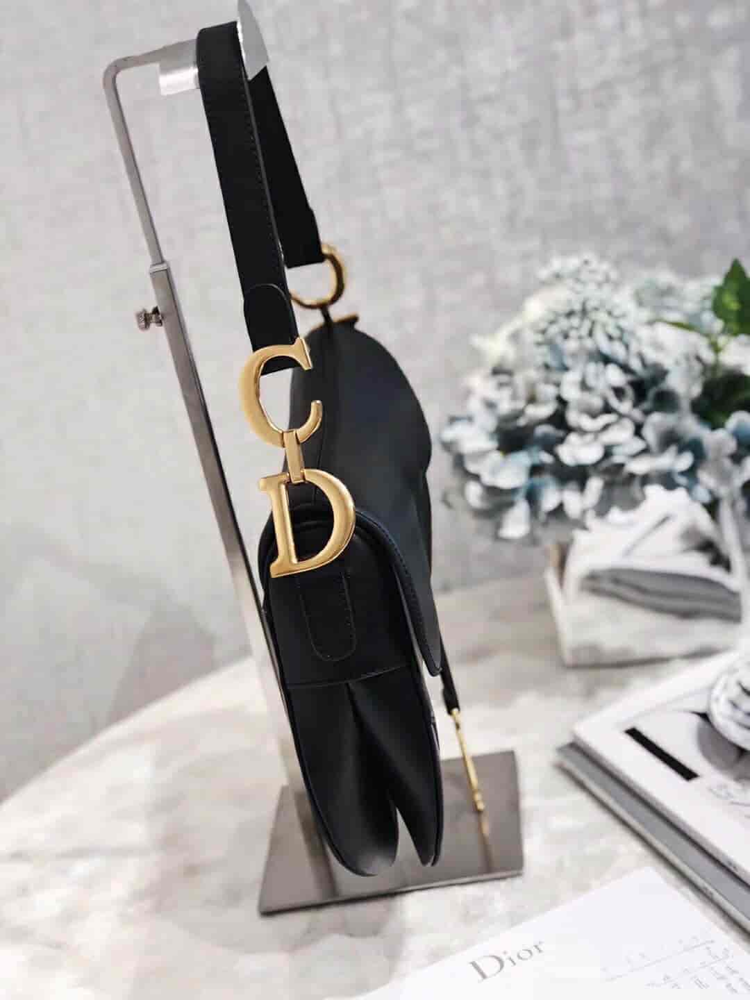 Dior/迪奥 SADDLE小牛皮手提马鞍包 M0446