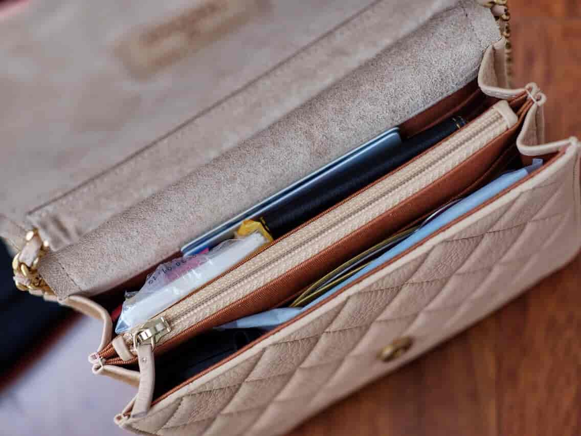 chanel2018方形woc嗲嗲可爱的裸粉色