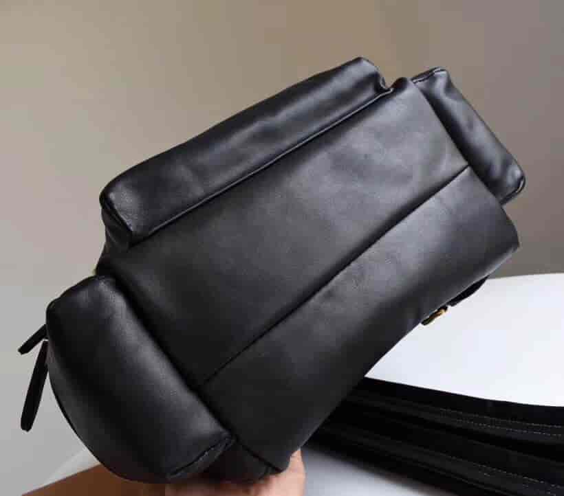 巴宝莉 The Rucksack 大号缉明线皮革军旅背包40648591