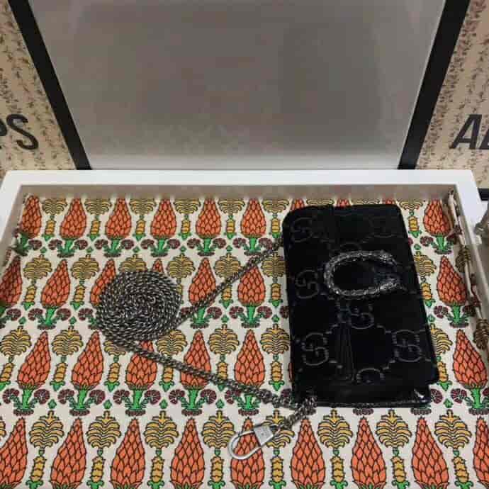 Gucci/古奇 Dionysus系列GG天鹅绒超迷你链条包 476432